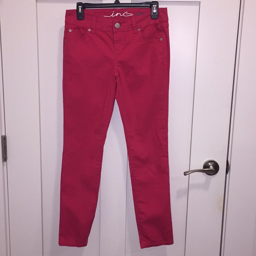 Women’s NWT petite red skinny leg denim pants. INC